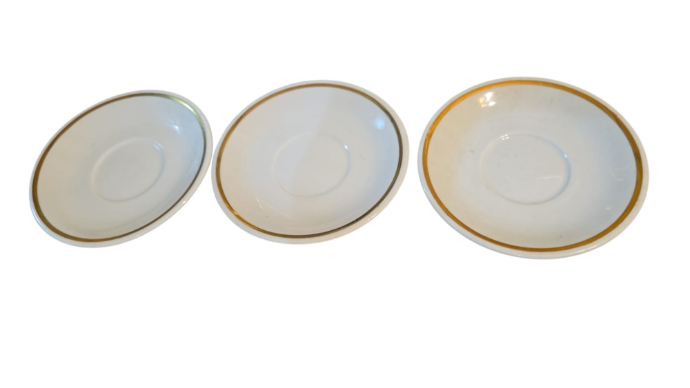 Trio de pires de chá porcelana Steatita