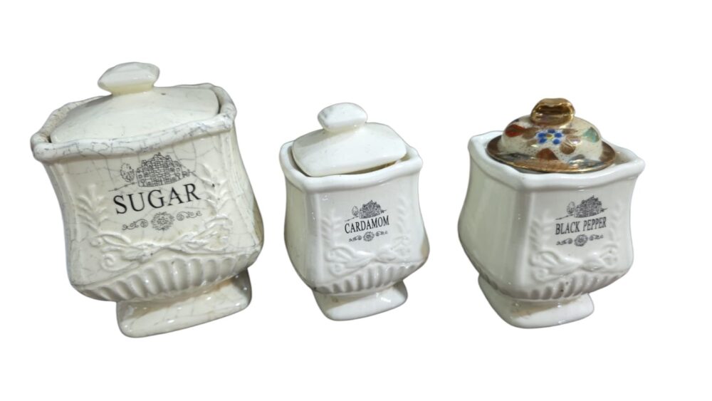 Trio de potes de louça