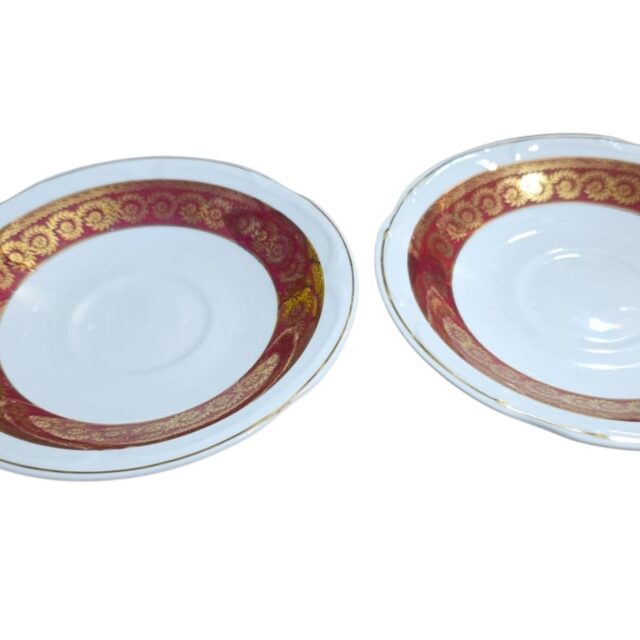 Par de pires de chá de porcelana Steatita