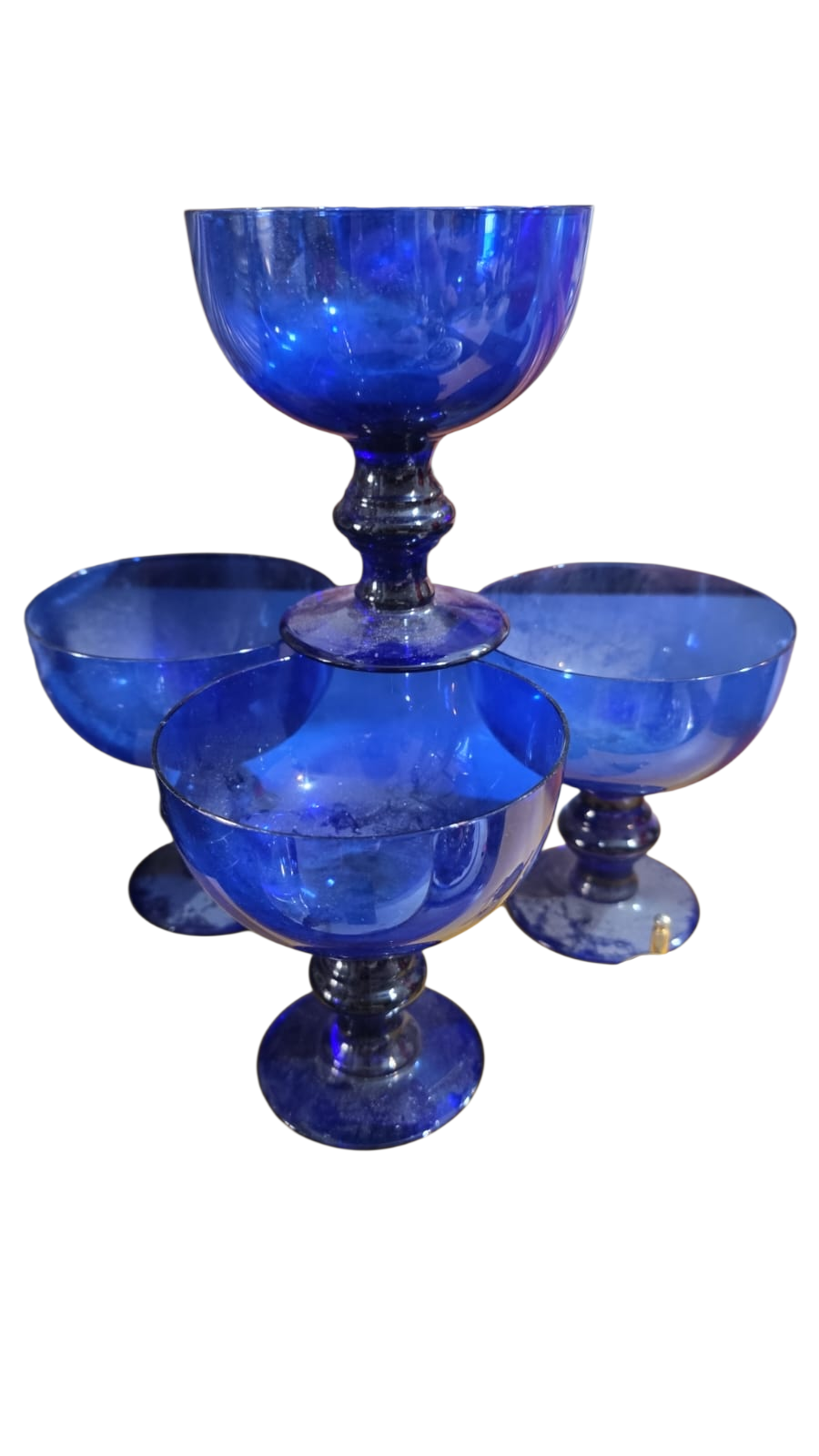 Elegantes taças de cristal azul cobalto. (valor unitário)