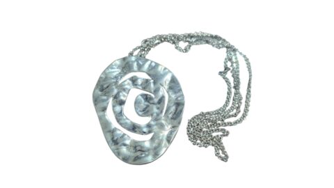 Elegante colar
