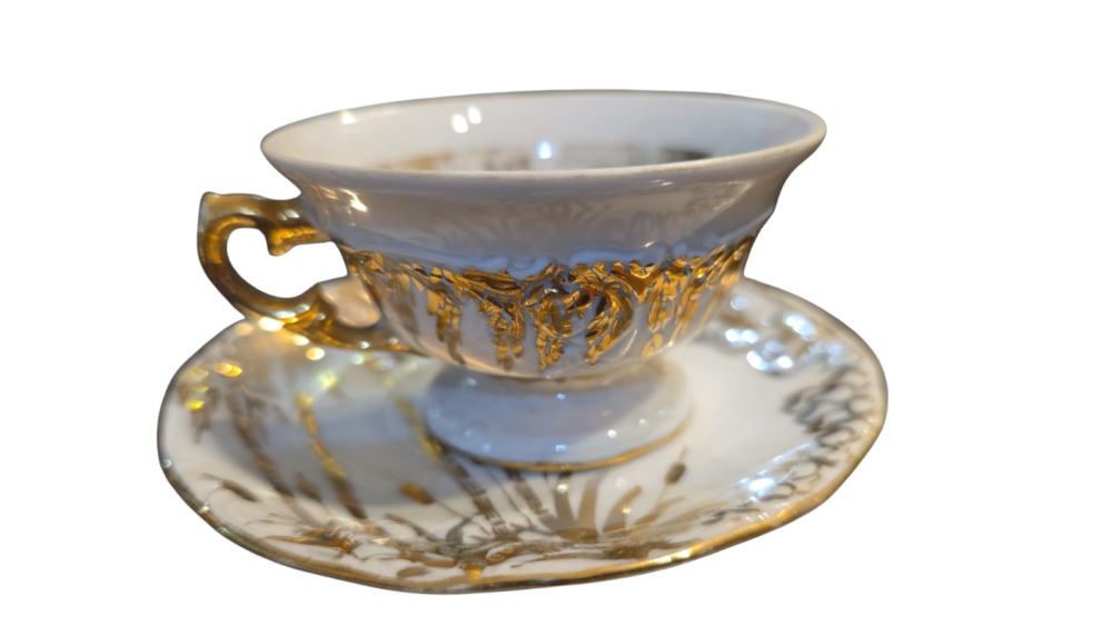 Xícaras de porcelana pintadas a mão