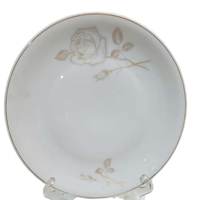 Pratos de porcelana Renner