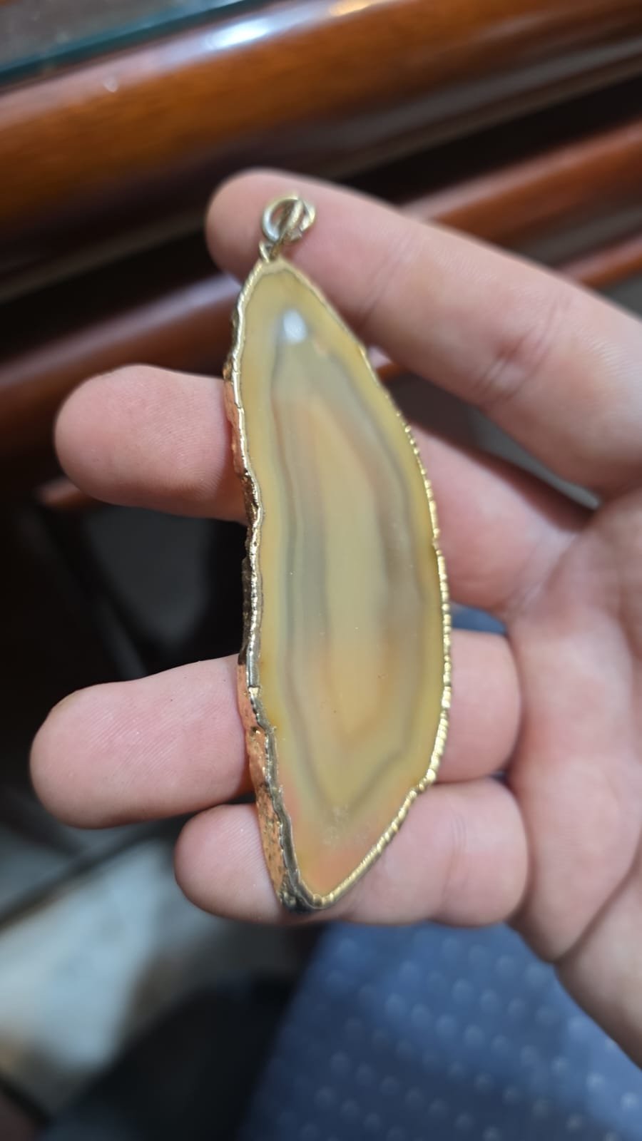 Pedra de pendurar com monture dourado - Imagem 2