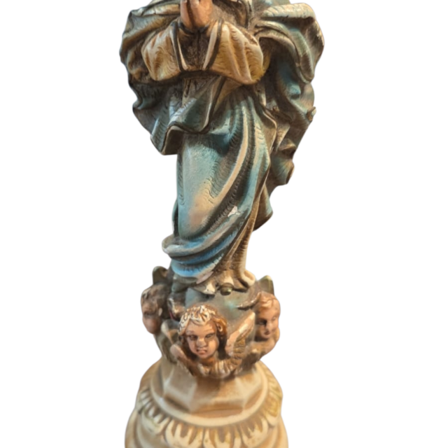 Bela arte sacra em gesso