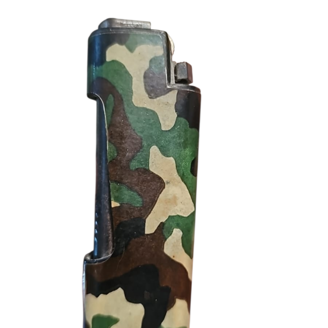 Isqueiro militar no estado