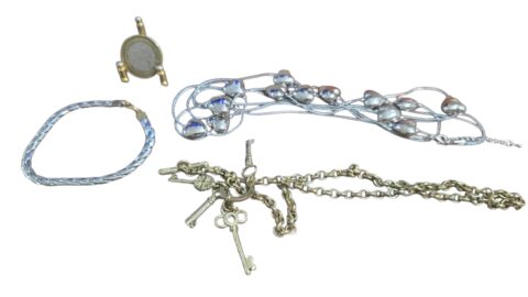 Trio de colares e pulseira