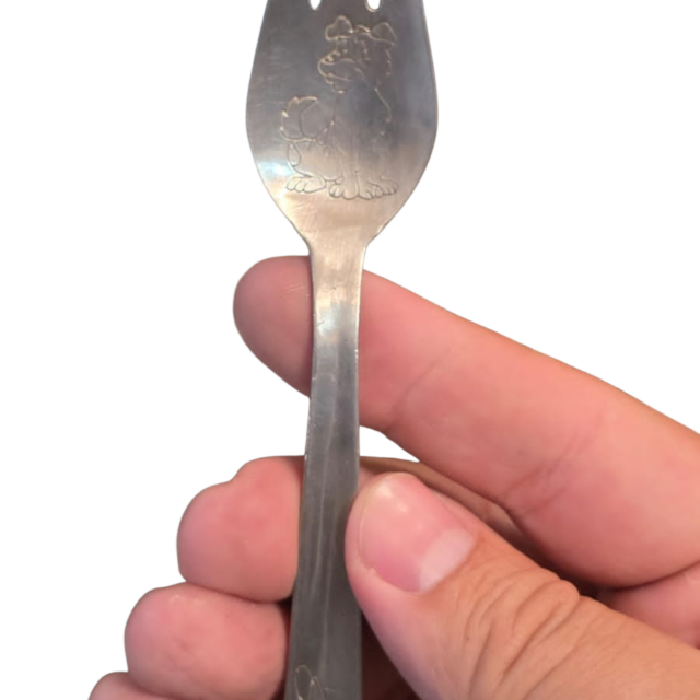 Raridade, antigo talher infantil
