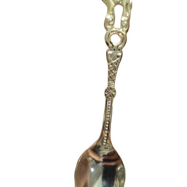 Elegantes colheres em dourado metal com tema de Dubai. (valor unitário)
