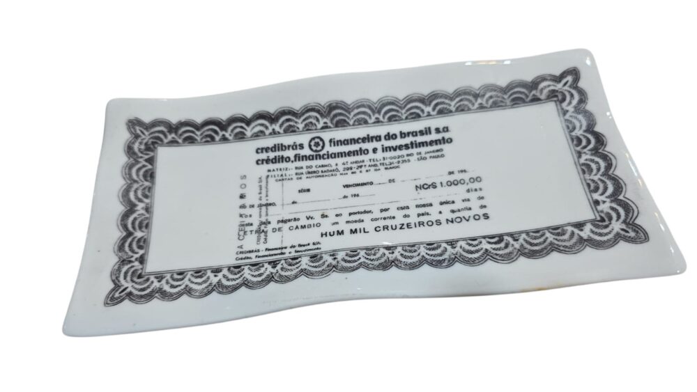 Antigo porta cartões de porcelana D. Pedro II, impecável