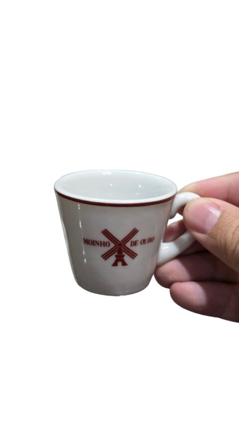 Xícara de café em porcelana São Caetano, Moinho de Ouro. (valor unitário)