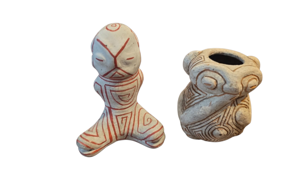 Par de artes em cerâmica artesanal