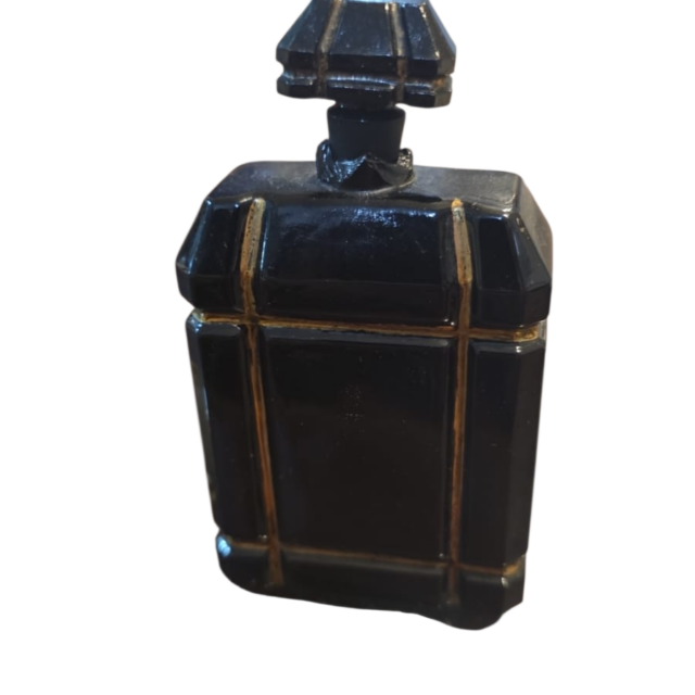 Antigo e elegante perfumeiro