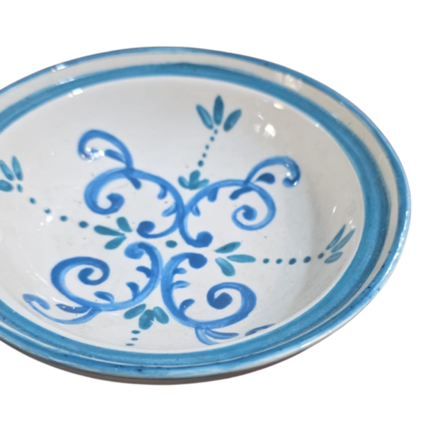Antigo bowl de cerâmica feito a mão