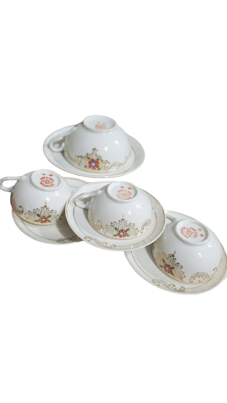 Conjunto de xícaras de chá (uma) e café (três) japonesas