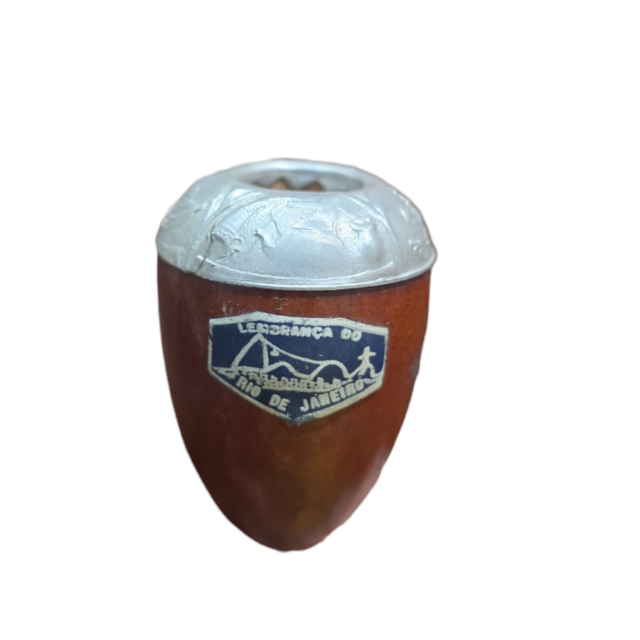 Pequena cuia de chimarrão colecionável
