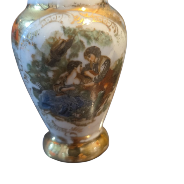 Pequeno e antigo vaso