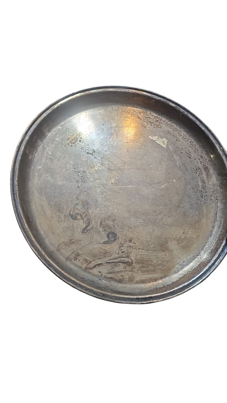Antiga Salva espessurada a prata