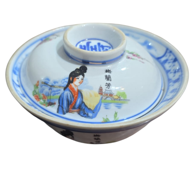 Bowl com tampa em porcelana oriental