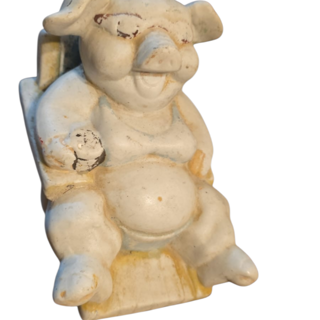 Antigo cofre de porcelana de porquinho