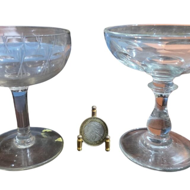 Par de taças de cristal de boa qualidade
