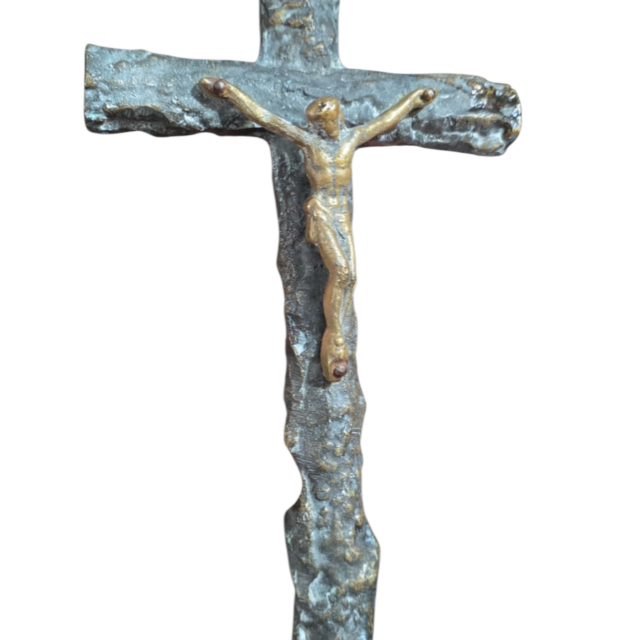Antigo e raro crucifixo de bronze, pesado, top. Cód: i1023