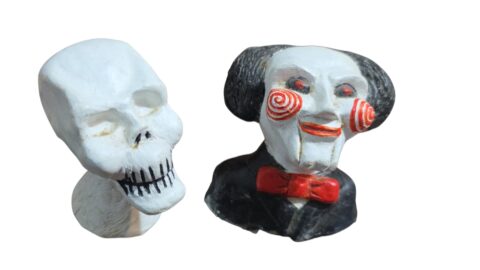 Par de esculturas de terror