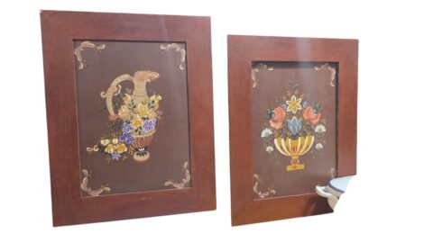 Par de quadros pintados a mão com belíssima arte estilo Baur, assinados