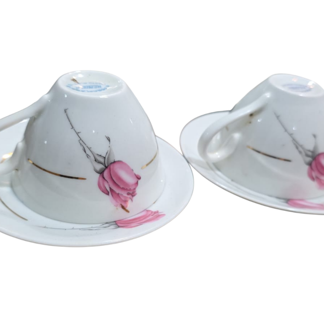 Par de xícaras porcelana Renner