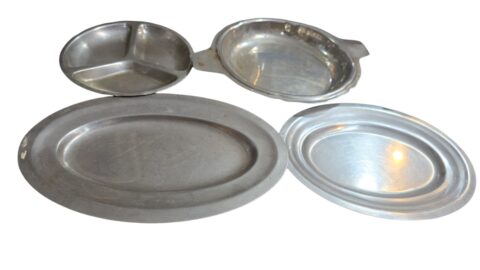 Lote de quatro peças antigas inox