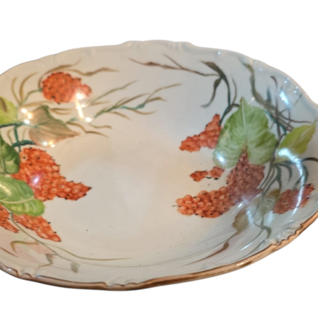 Fruteira de porcelana com belíssima arte pintada a mão