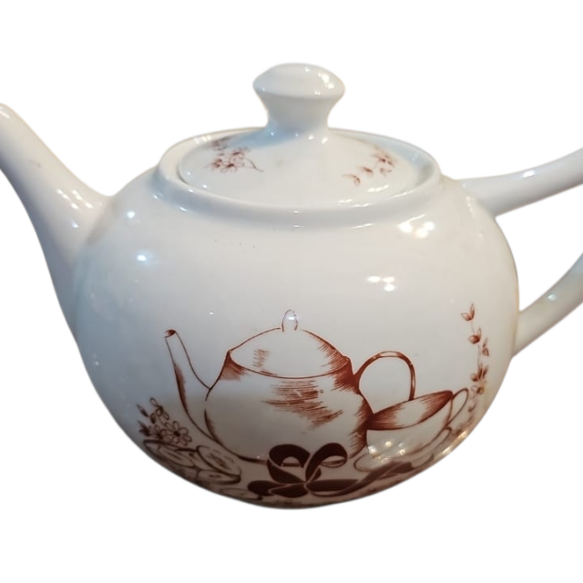 Antigo bule de porcelana da manufatura Germer
