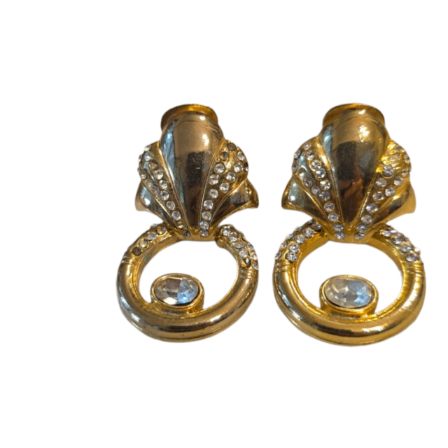 Belos brincos vintage de pressão