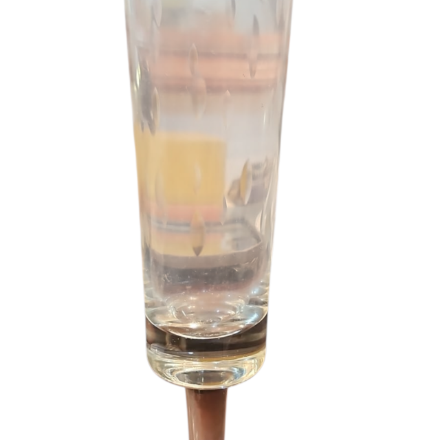 Taça de cristal com lapidações