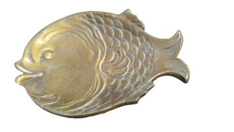 Rara saboneteira em bronze maciço