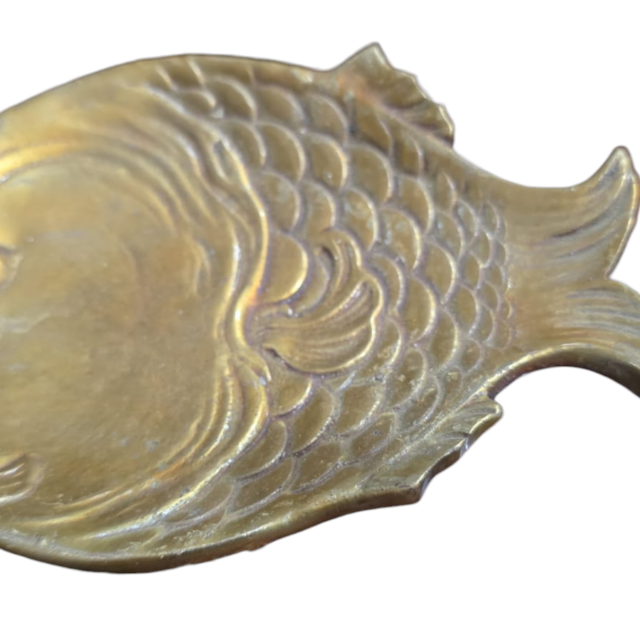Rara saboneteira em bronze maciço