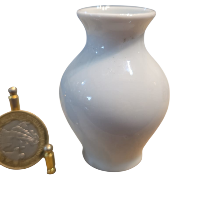 Pequeno vaso de porcelana