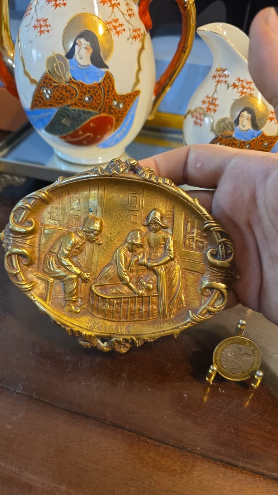 Antiga e bela decoração de parede - Imagem 2