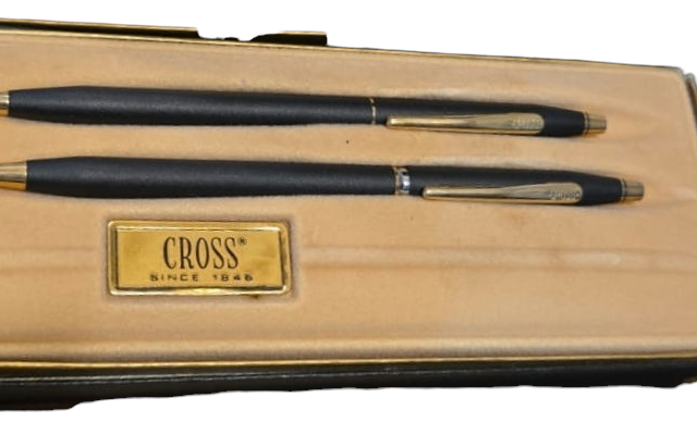 Canetas da marca Cross, com estojo
