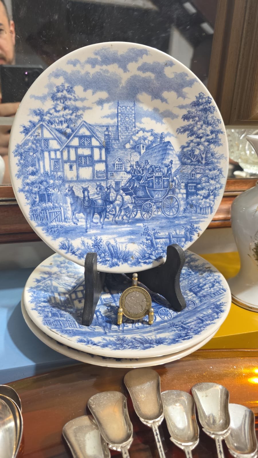 Pratos de porcelana com bela arte. (valor unitário) - Imagem 2