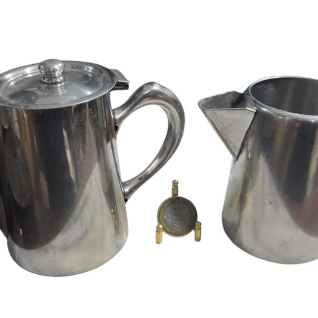 Par  Bule e leiteira inox antigos