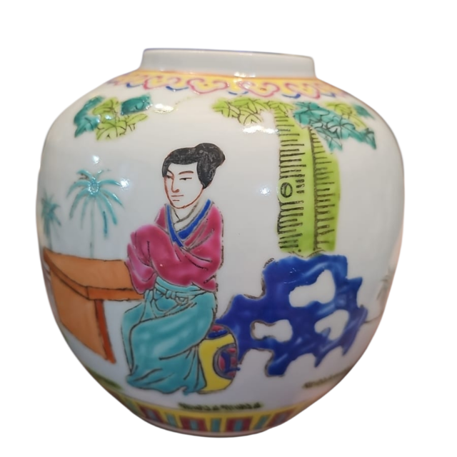 Antigo vaso de porcelana chinesa