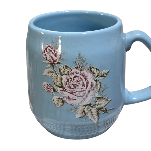 Caneca em Porcelana Nerina