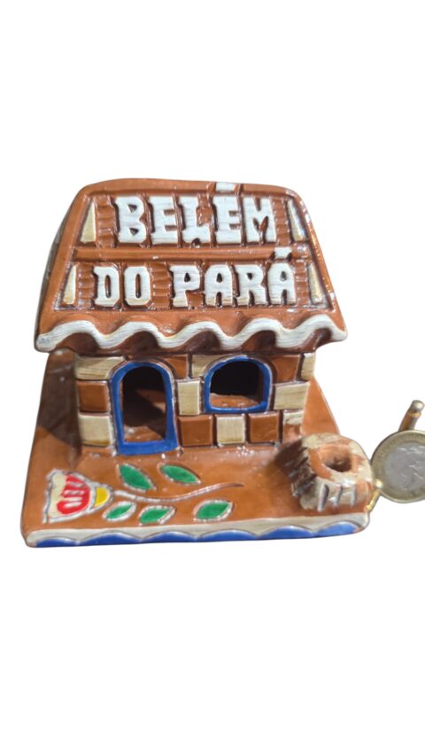 Casinha de cerâmica artesanal do Pará