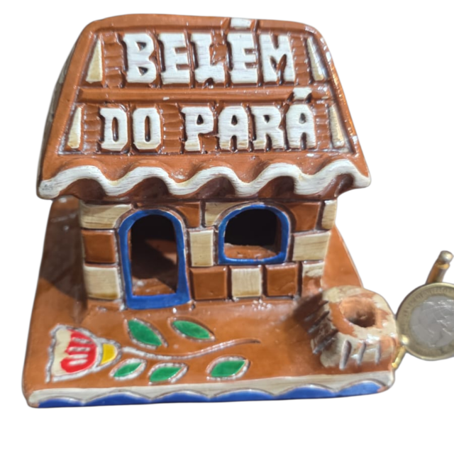 Casinha de cerâmica artesanal do Pará