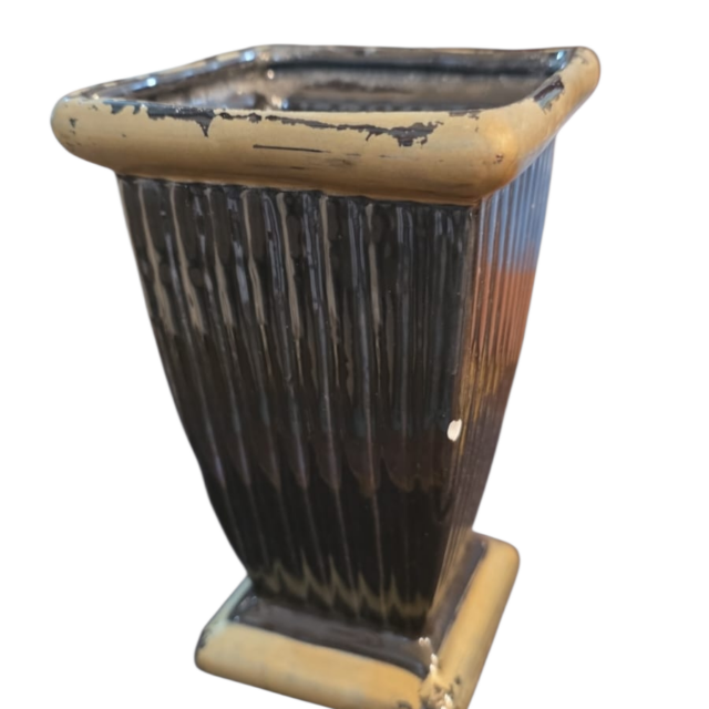 Belo vaso de cerâmica