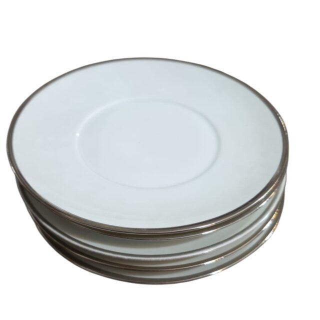 Pratos de pão/bolo porcelana Renner, filetes de prata. (valor unitário)