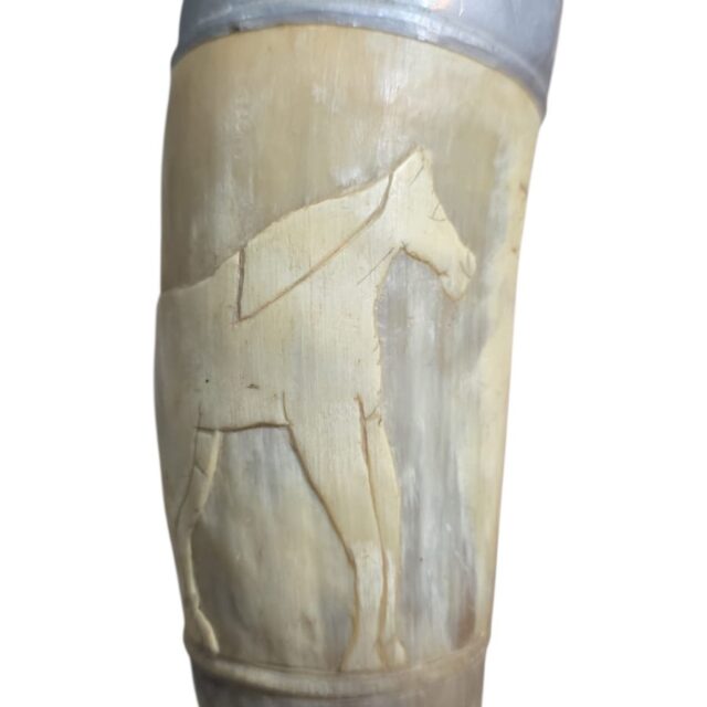 Copo de chifre do Paraguai, bela arte