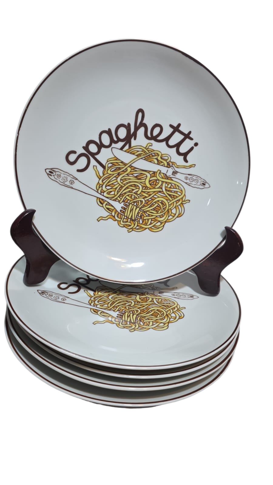 Grandes e antigos pratos de porcelana