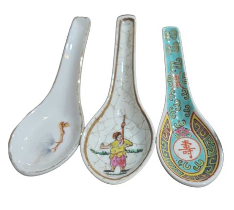 Trio de colheres de porcelana chinesa